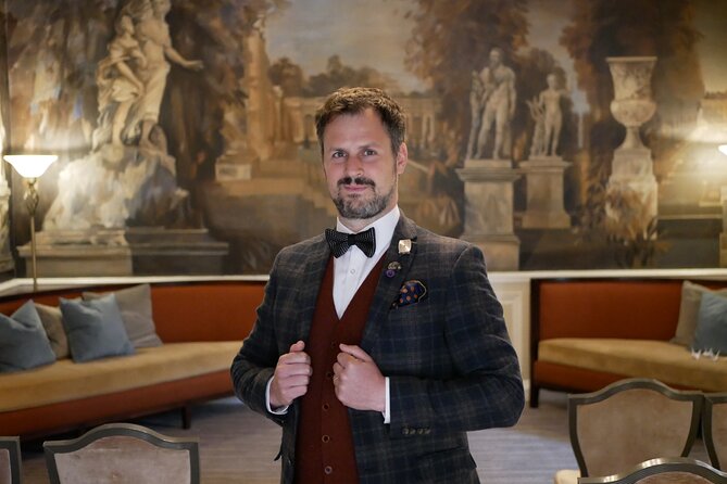 Edinburgh Magic Ticket Entry at the Waldorf Astoria - Accessible Venue and Transportation