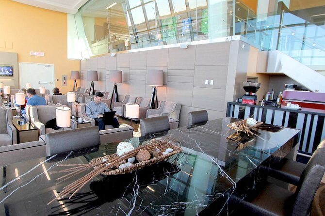 Edmonton International Airport Plaza Premium Lounge - Pricing and Booking