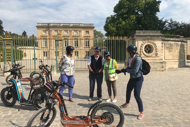 Electric 2-Wheeler Tour of the Chateau Park and Gardens - Electric 2-Wheeler Rental Options