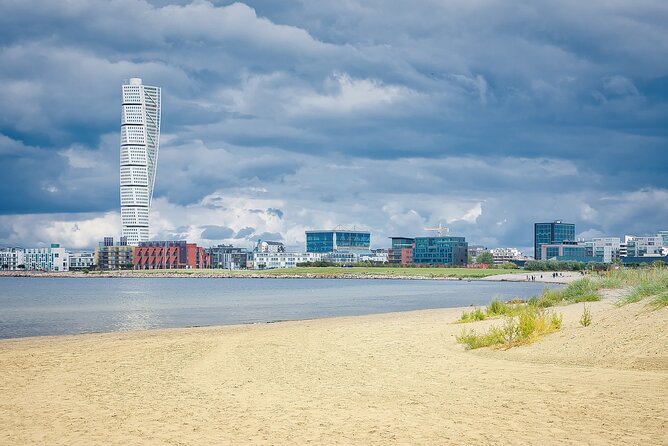 Explore Malmo in 1 Hour With a Local - Date and Travelers