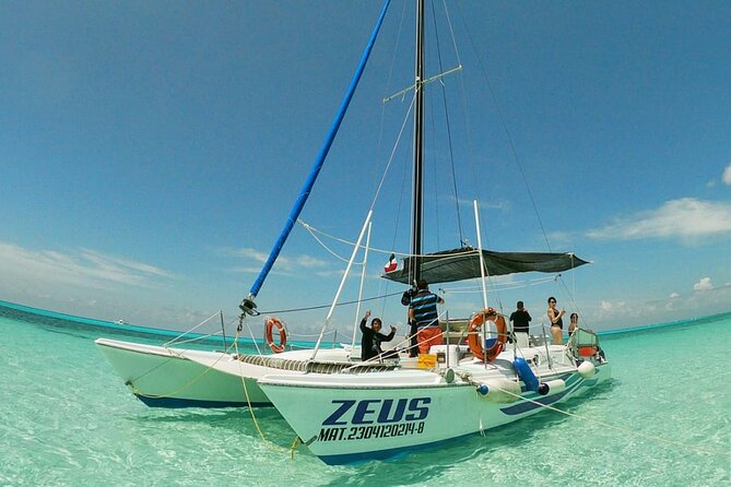 Explore the El Cielo Reef by Catamaran With Beach Break. - Catamaran Exploration of Underwater Reefs