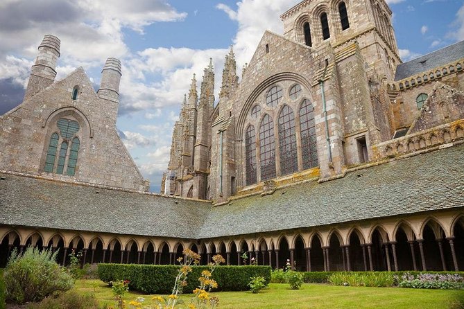 Fabulous Mont-Saint-Michel Full Day Private Tour - Tour Highlights