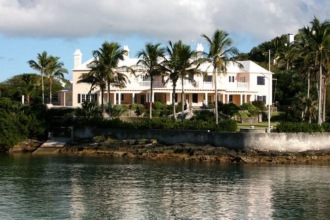Famous Homes and Hideaways Cruise in Bermuda - Millionaires Row: Bermudas Exclusive Neighborhood