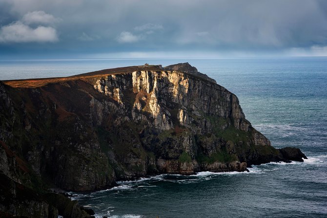 Fanad Lighthouse and Doe Castle Tour - Landmarks and Attractions
