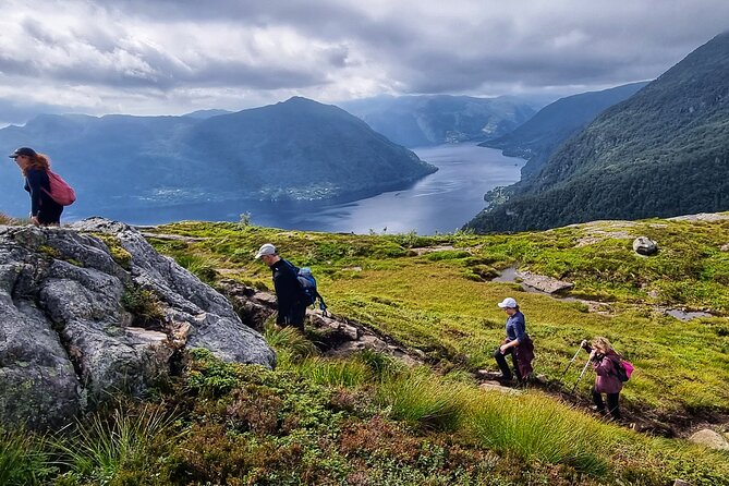 Fjord Hiking - Public Tour - Meeting and Pickup