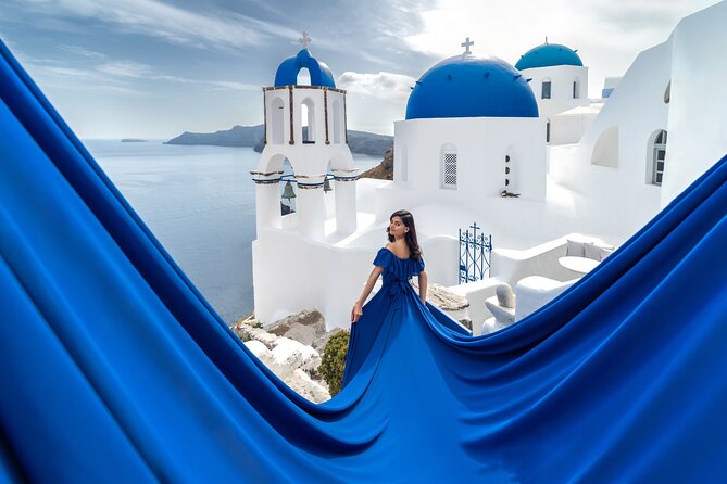 Flying Dress Photoshoot in Santorini: Mr. President Package - Important Information for Travelers