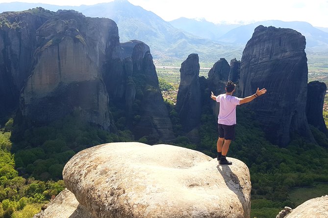 From Athens:Meteora Caves and Monasteries History Day Trip - Overview of Meteora Monasteries