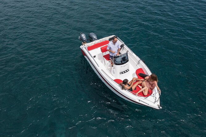 Full Day Boat Rental Without a License in Santorini - Boat Rental Details