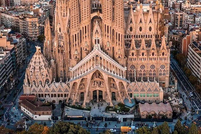 Full Day Private Barcelona City Tour - Tour Inclusions