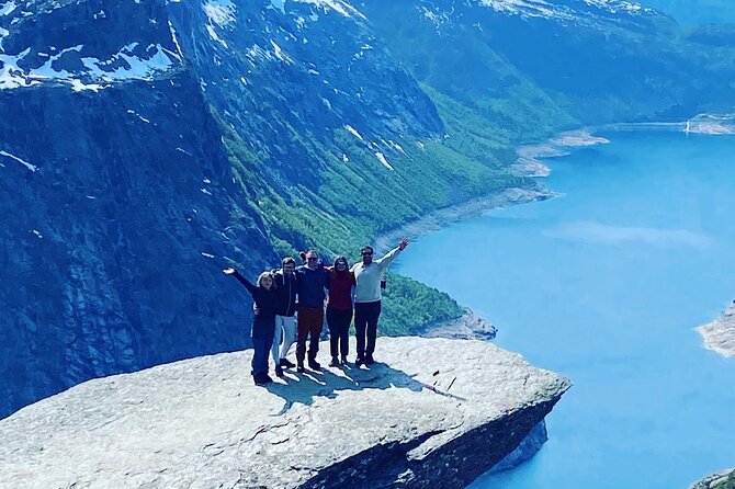 Full Day Private Hiking Adventure From Bergen to Trolltunga - Scenic Drive to Trolltunga