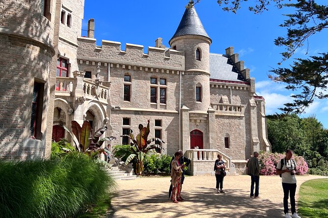 Full Day Private Tour Biarritz, Saint Jean De Luz & Casttle - Inclusions