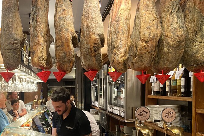 Gastronomic Private Tour of Pintxos in San Sebastián - Pintxos: The Iconic Basque Cuisine