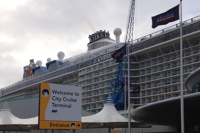 Gatwick Airport to Southampton Port or Hotel Private Airport Arrival Transfer - Transfer Service Details