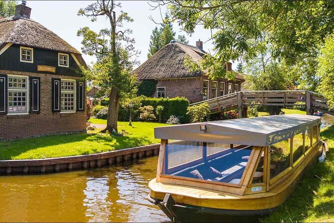 Giethoorn Small Group Tour - Tour Highlights