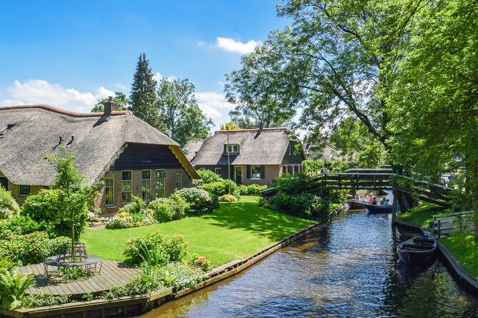 Giethoorn Smallgroup Day Trip With Boat Cruise, Lunch & Apple Pie From Amsterdam - Overview