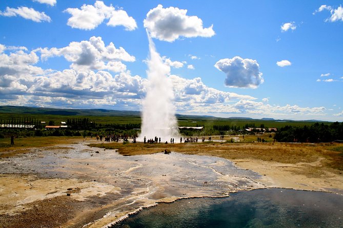 Golden Circle Day Trip With Fridheimar Greenhouse Visit From Reykjavik - Tour Highlights
