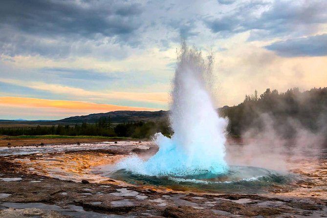 Golden Circle Private Sightseeing Tour in a Luxury Mercedes Benz V-Class - Tour Highlights