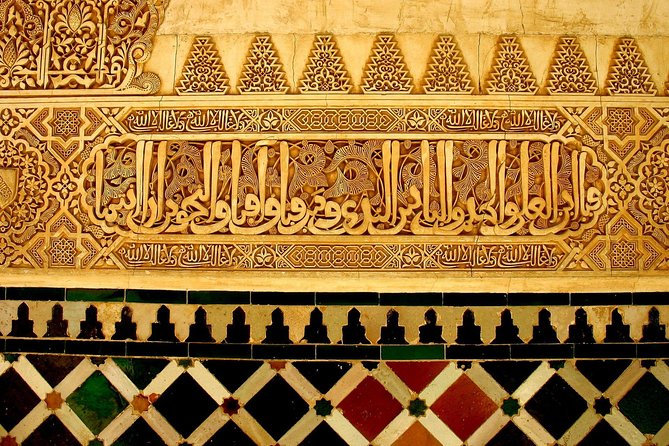 Granada: Historic Center Private Walking Tour - Overview and Pricing