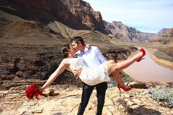 Grand Canyon Helicopter Wedding - Pricing and Booking Details