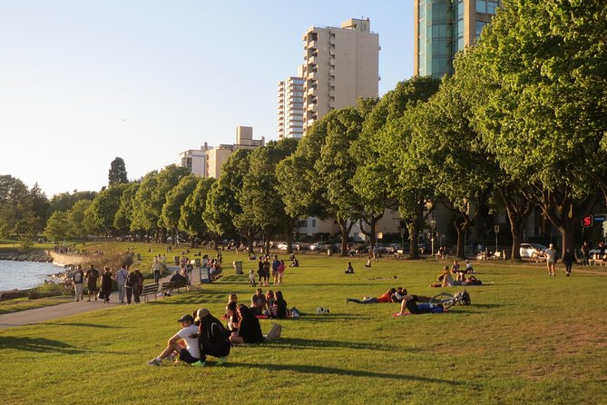 Grand City Small Group Tour of Vancouver - Positive Reviews and Recommendations