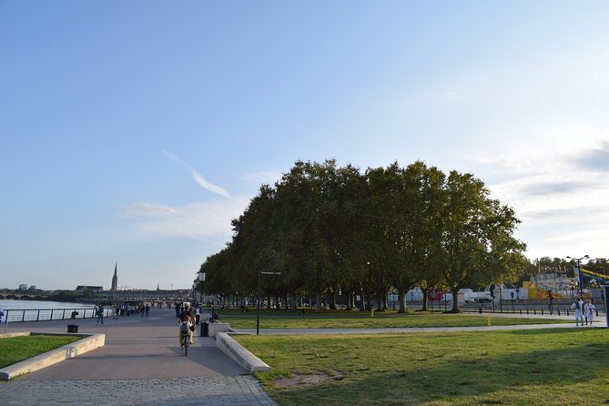 Grand Tour of Bordeaux by Bike - Bordeaux: A Cycling Paradise