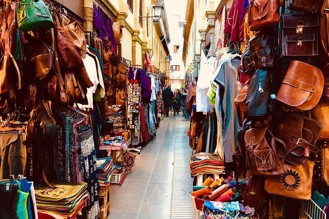 Guided Tour in Granada - Gosia Granada Guide - Overview and Booking Details