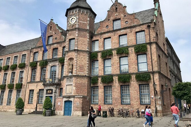 Guided Walking Tour in Dusseldorf - Lowest Price Guarantee
