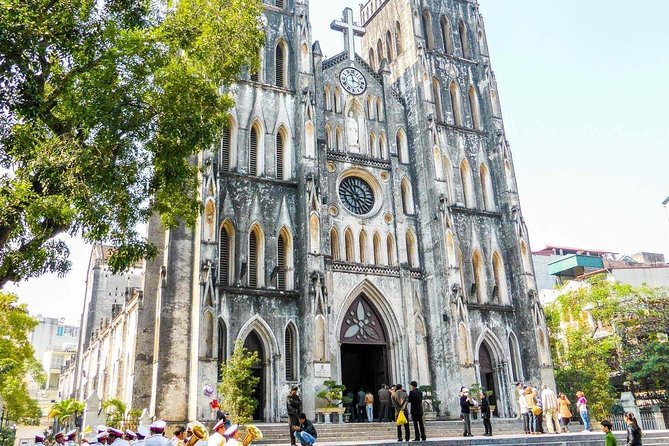 Hanoi Cyclo and Water Puppet Show With Dinner Private Tour - Itinerary