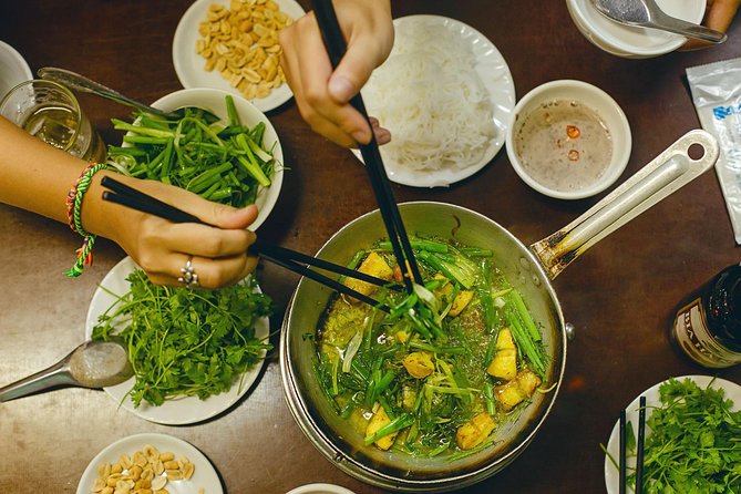 Hanoi Special Night Out - Traditional Vietnamese Food Experience