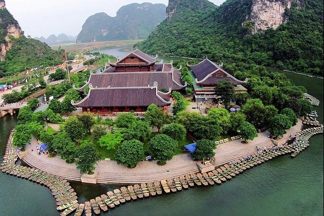 Hanoi to Hoa Lu, Trang An & Mua Cave Via Boat & Bike - Exploring Trang An by Boat