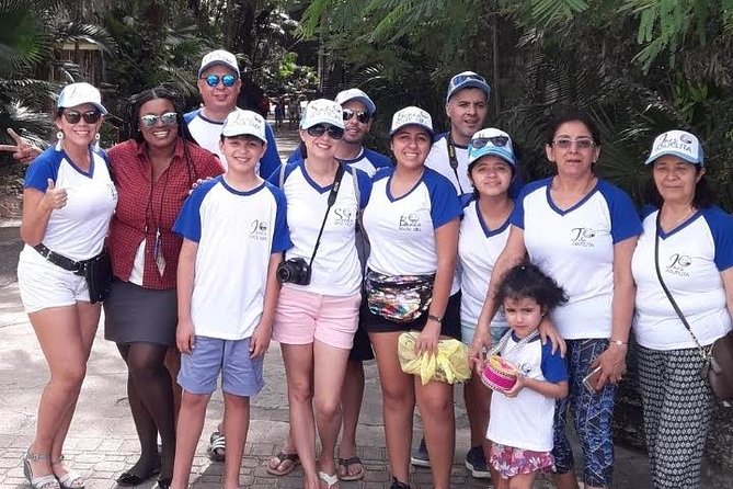 Highlights of Nassau Tour - Interaction With Locals and Caribbean Spirit