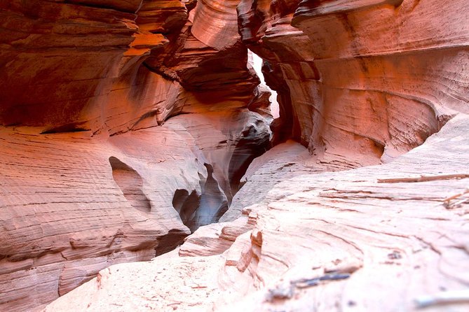 Hiking in Kanab: Walk and Photograph the Incredible Wire Pass Slot Canyon! - The Beauty of Wire Pass Slot Canyon