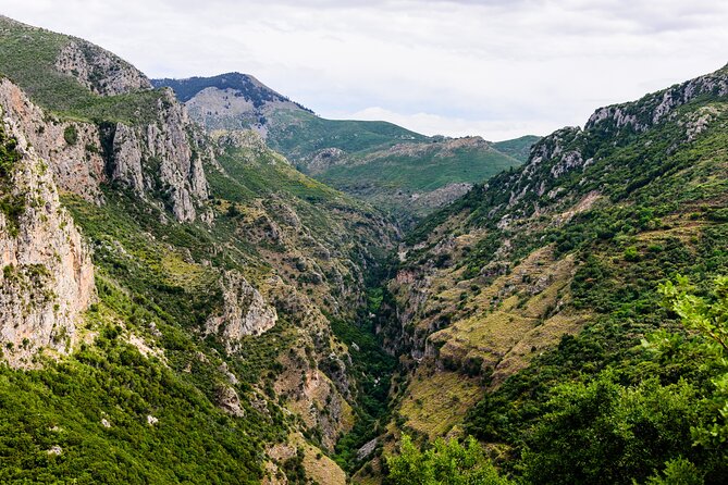 Hiking in Ridomo Gorge With Picnic - What to Expect on the Hiking Trail