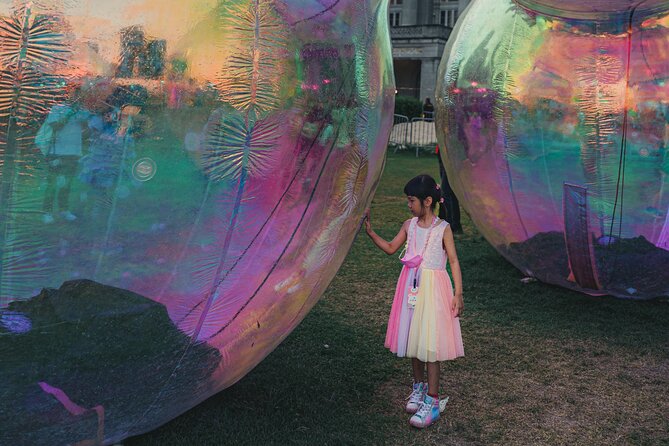 Holiday Experience With Private Local Photographer in Singapore - Availability and Duration