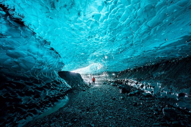Ice Cave Tour - Date and Traveler Information