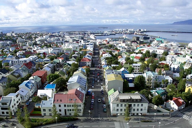Iceland: Airport Transfers Between Keflavík Airport and Reykjavík City Center - Pricing and Guarantee
