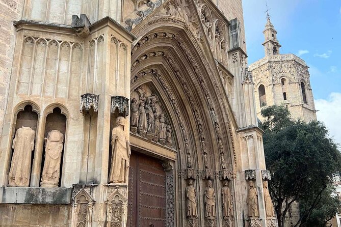 In Love With Valencia: a Self-Guided Tour of Its Landmarks - Embracing Nature in the City