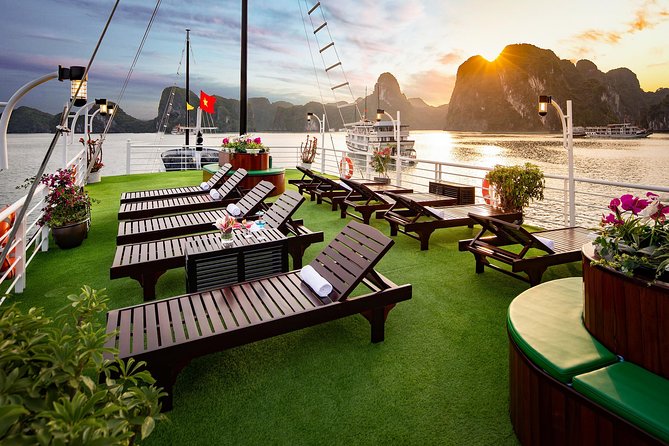 Incredible 4 Days 3 Nights Hanoi - Halong Bay - Day 2: Exploring the Old Quarter