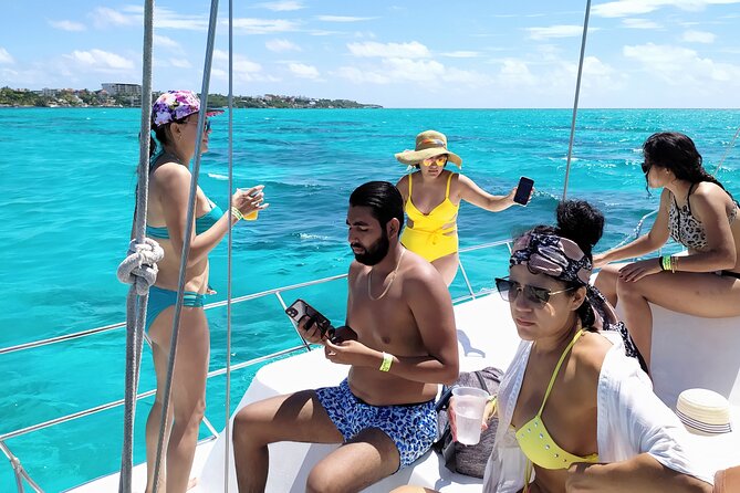 Isla Mujeres Catamaran Tour With Snorkeling at MUSA, Buffet Lunch & Open Bar - Tour Highlights