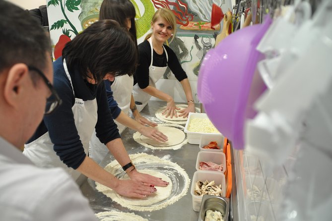 Italian Pizza Cooking Class With Chef Francesco in Padua - Cooking Class Details