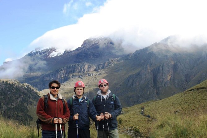 Iztaccihuatl Volcano Guided Hike From Mexico City - Meeting and Pickup