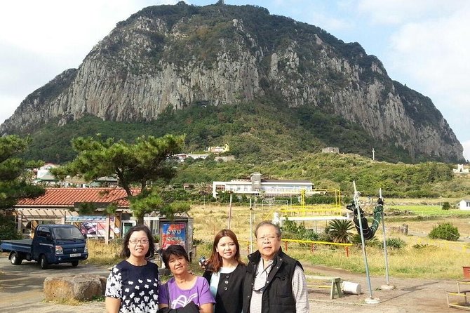 Jeju Island Package 3D2N/4D3N Hotel and Taxi/Van Tour - Pricing and Booking Details