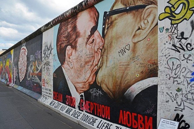 Join-in Shore Excursion: Berlin Highlights and Sachsenhausen - Tour Inclusions