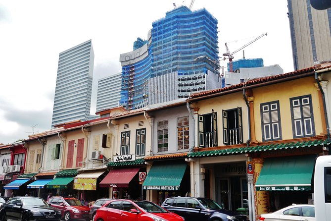 Kampong Glam: A Self-Guided Audio Tour of Singapores Malay Culture - History and Origins