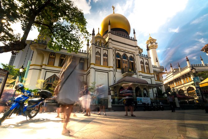 Kampong Glam Landscape and Street Photography - Vintage Camera Museum Access