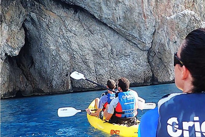 Kayak Excursion in Altea to Cova Dels Coloms Platja Mascarat - Activity Inclusions