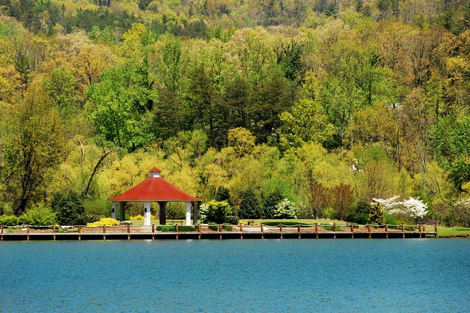 Kayak Tour at Lake Lure - Whats Included