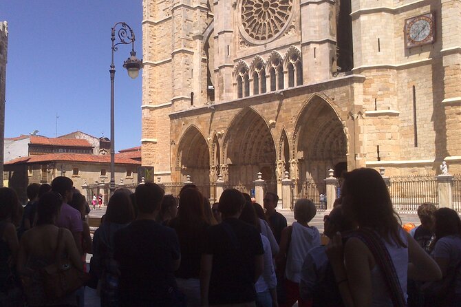 Leon Walking Tour - Dive Into Leons Rich History