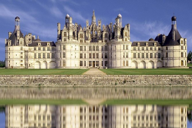 Loire Valley Private One Full Day Tour, With Round Trip Train Tickets From Paris - Tour Highlights