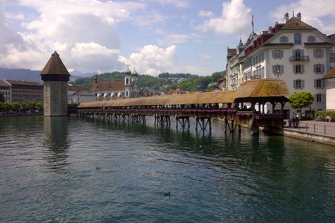 Luzern Discovery: Small Group City Walk With Lake Cruise - Start Time and Meeting Point